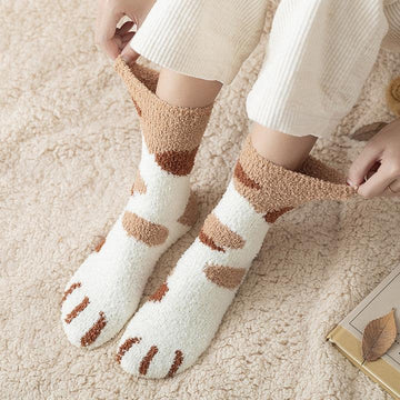 Women Winter Paw Print Socks